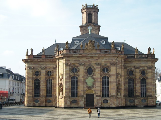 Verkaufsoffener Sonntag Saarland - Saarbrücken ist eine Einkaufsstadt mit Geschichte