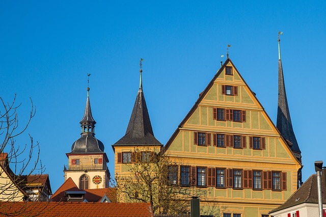 Verkaufsoffener Sonntag Bietigheim-Bissingen - Das Rathaus im Zentrum von Bietigheim