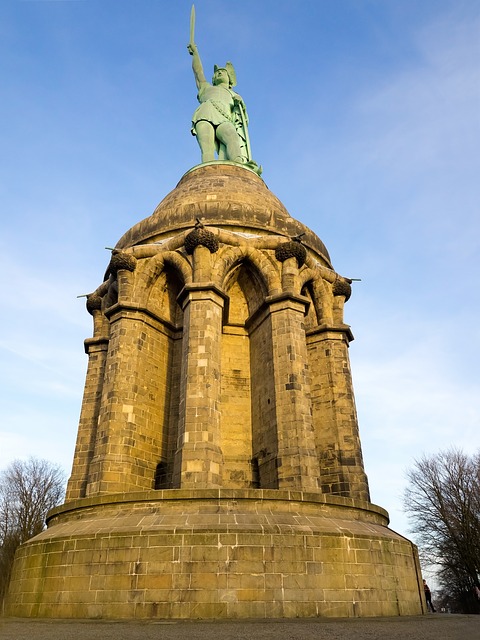 Verkaufsoffener Sonntag Detmold - Das Hermannsdenkmal im Teutoburger Wald Verkaufsoffener Sonntag Detmold - Das Hermannsdenkmal im Teutoburger Wald