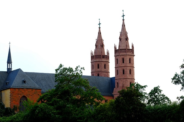 Verkaufsoffener Sonntag Worms - Die Liebfrauenkirche ist neben dem Dom ein Wahrzeichen