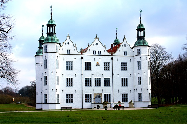 Verkaufsoffener Sonntag Ahrensburg - Einkaufen und Sightseeing kombinieren